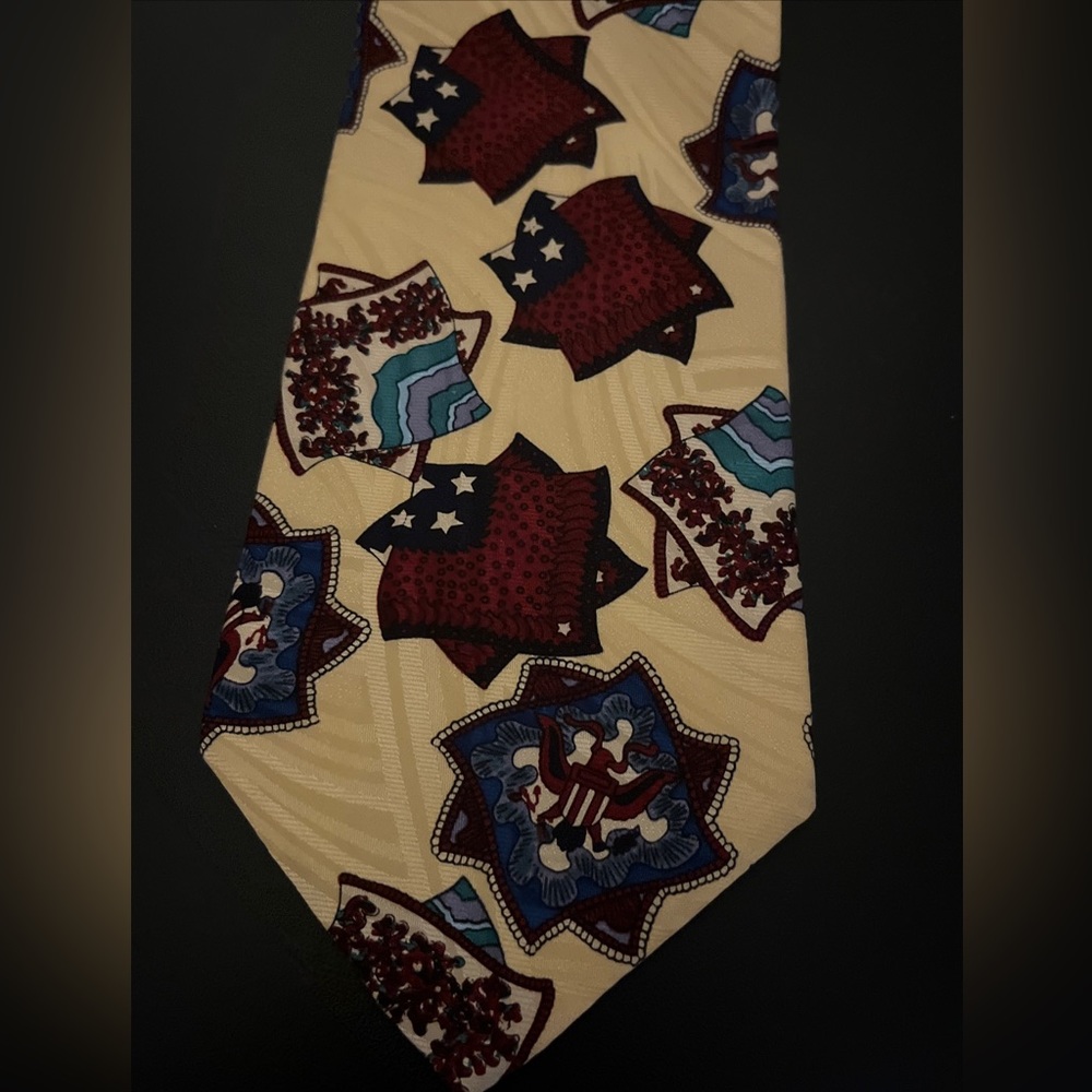 Salvatori Mens Neck Tie yellow  red blue 100% Silk